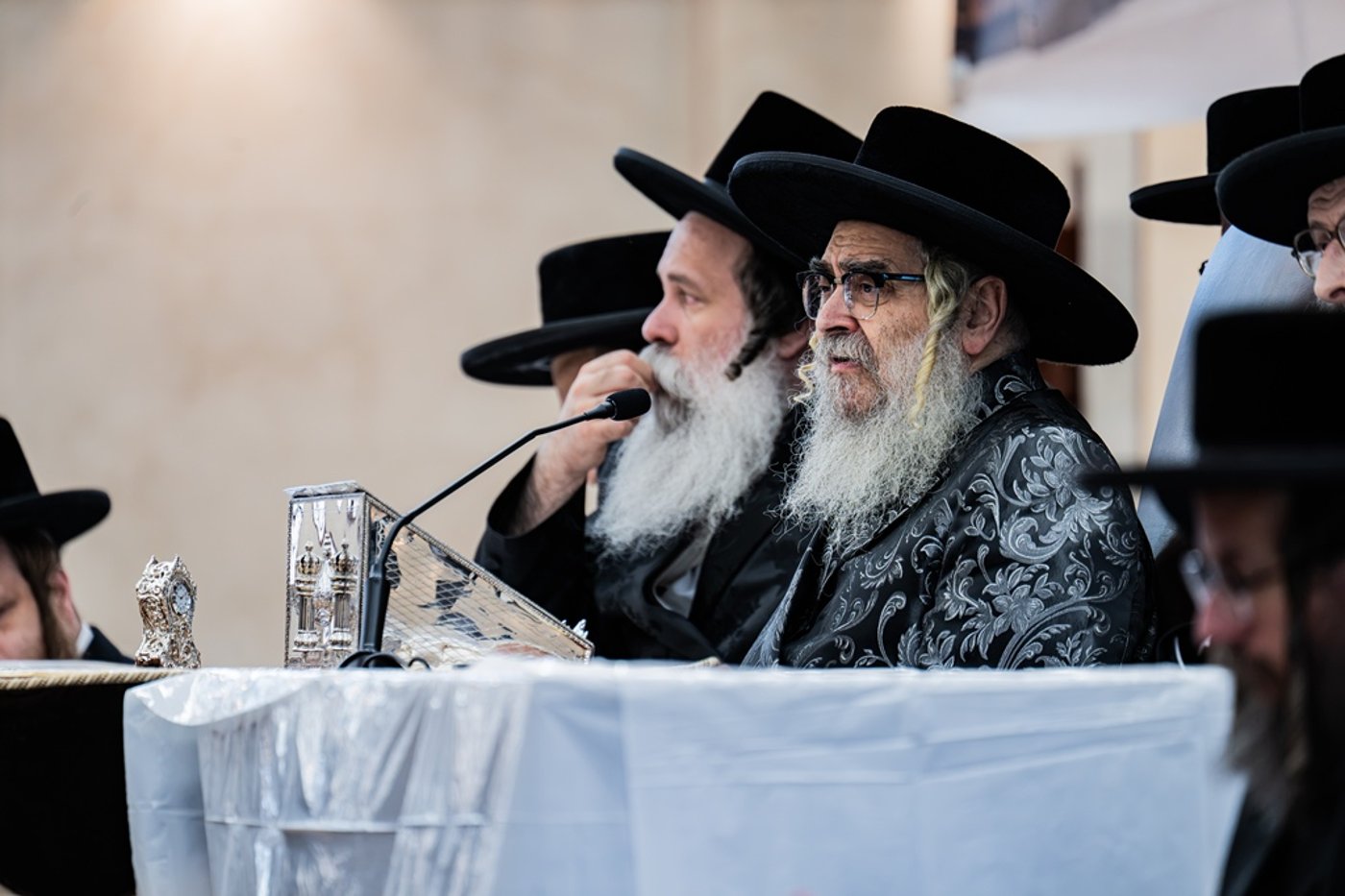 האדמו"ר מסאטמר שליט"א בשיחת פתיחת הזמן | צילום: י. שטיין