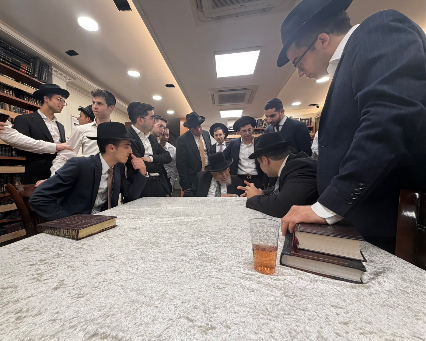 הגר"י אזרחי שליט"א בישיבת עטרת ישראל