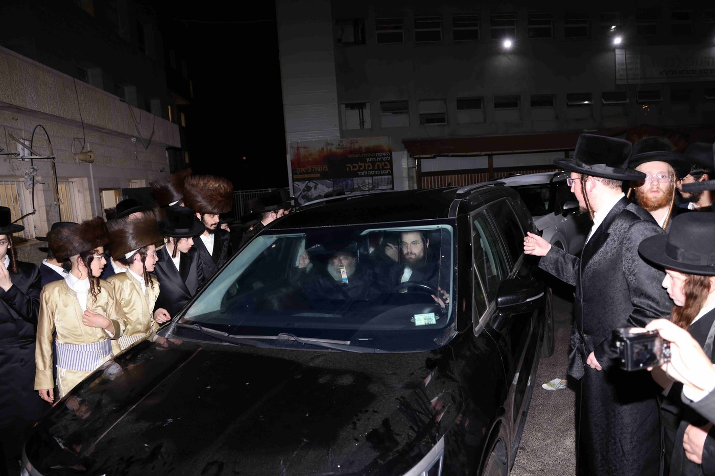 האדמו"ר מסטוטשין שליט"א בשבתו בירושלים
