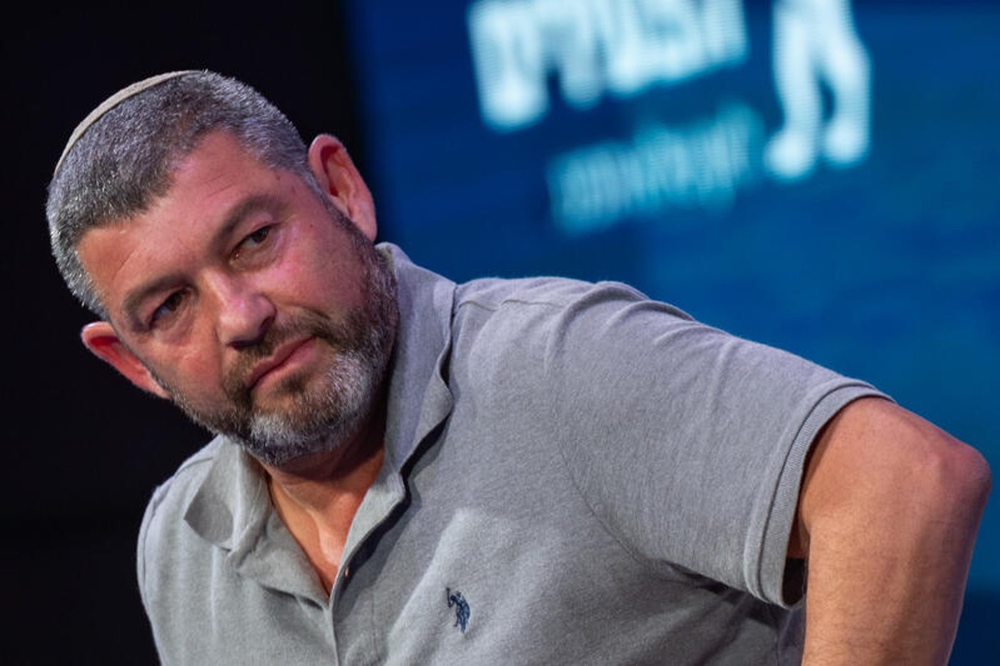 "אוריד את הכובע": הלחץ על וינטר לפרוש אחרי גנץ