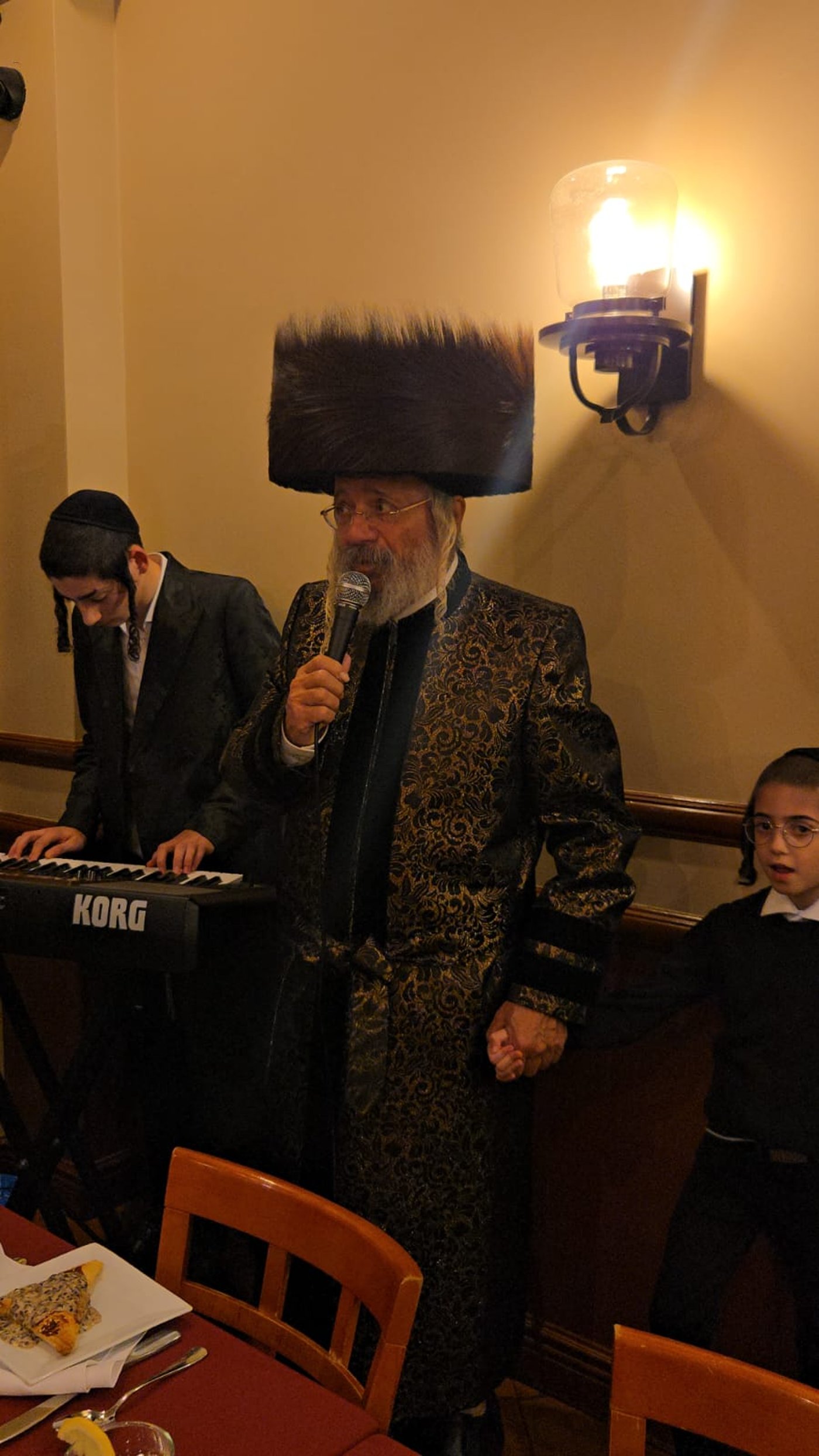 שמחת שבע ברכות לנכד האדמו"ר מניקלשבורג שליט"א | צילום: באדיבות המצלם