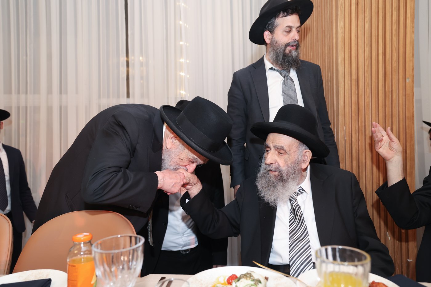 שמחת נישואי נכד הגאון רבי משה צדקה שליט"א | צילום: דוד ארזני