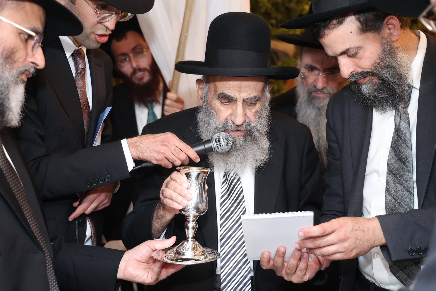 שמחת נישואי נכד הגאון רבי משה צדקה שליט"א | צילום: דוד ארזני