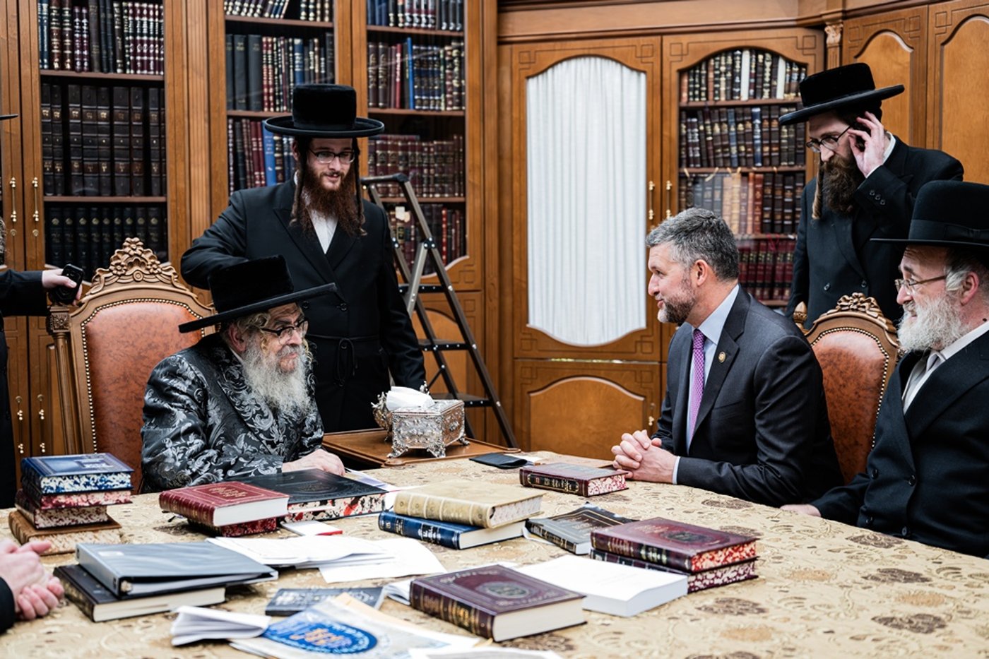 חבר הקונגרס פט רייאן אצל האדמו"ר מסאטמר