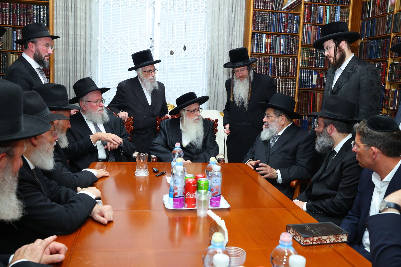 משלחת ראשי הישיבות אצל האדמו"ר מצאנז