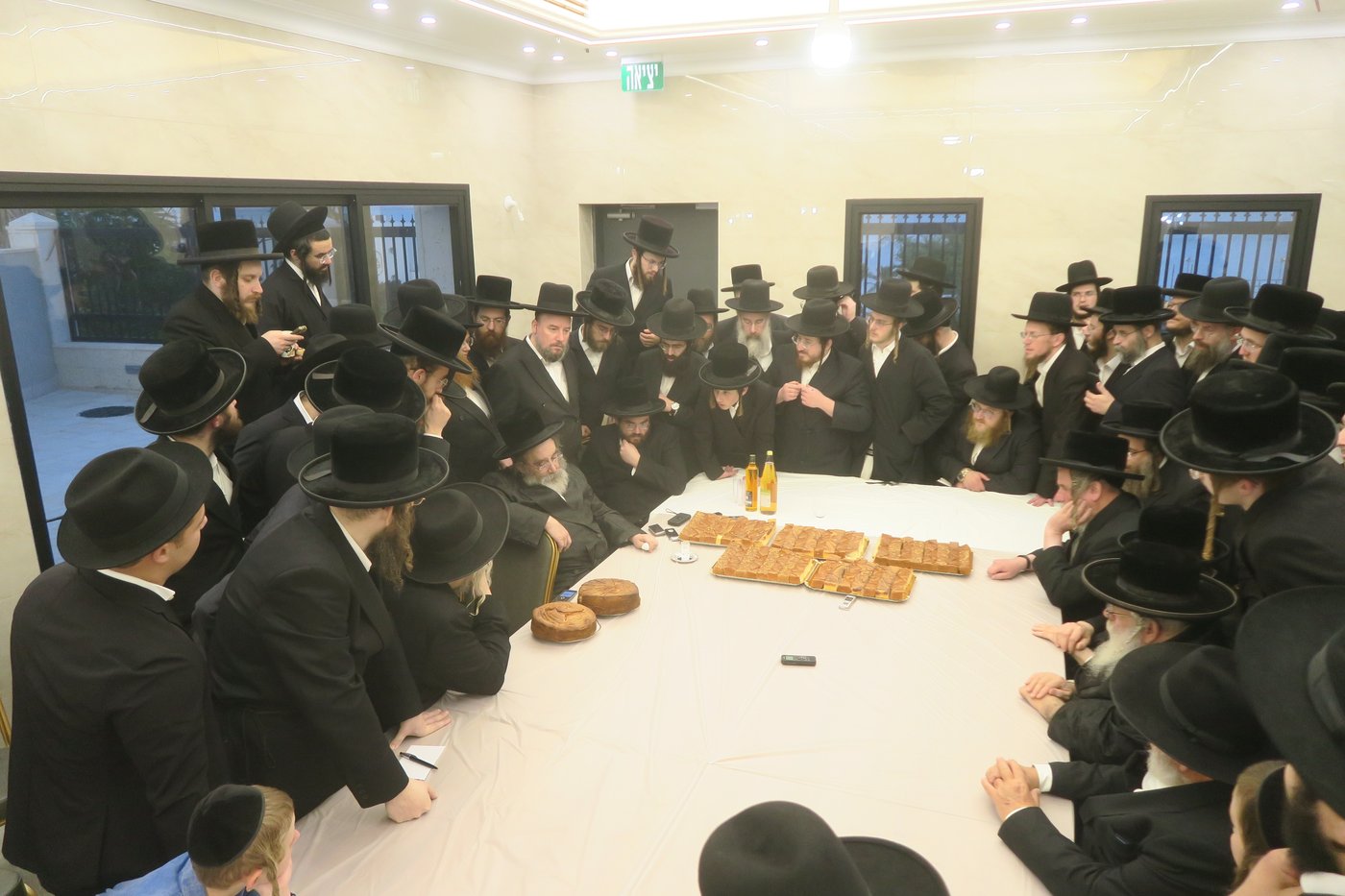 האדמו"ר מסטוטשין שליט"א בטבריה | צילום: מ. אדלר