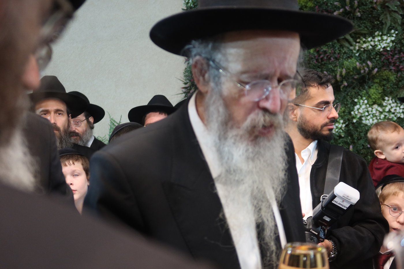 שמחת הנישואין של נין הגר"מ גריינמן