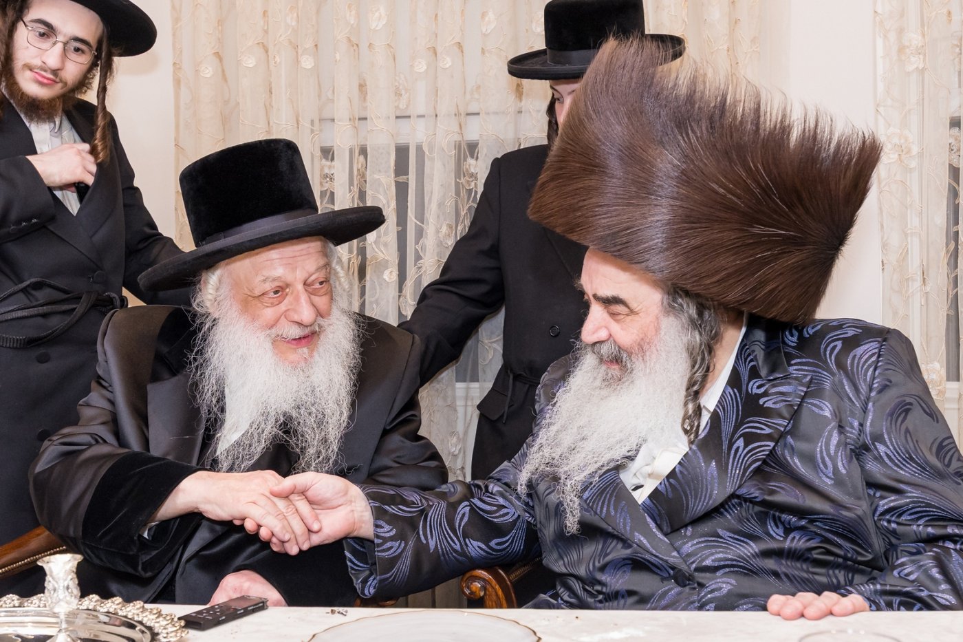 הכנסת ספר התורה בזידטשוב | צילום: JDN
