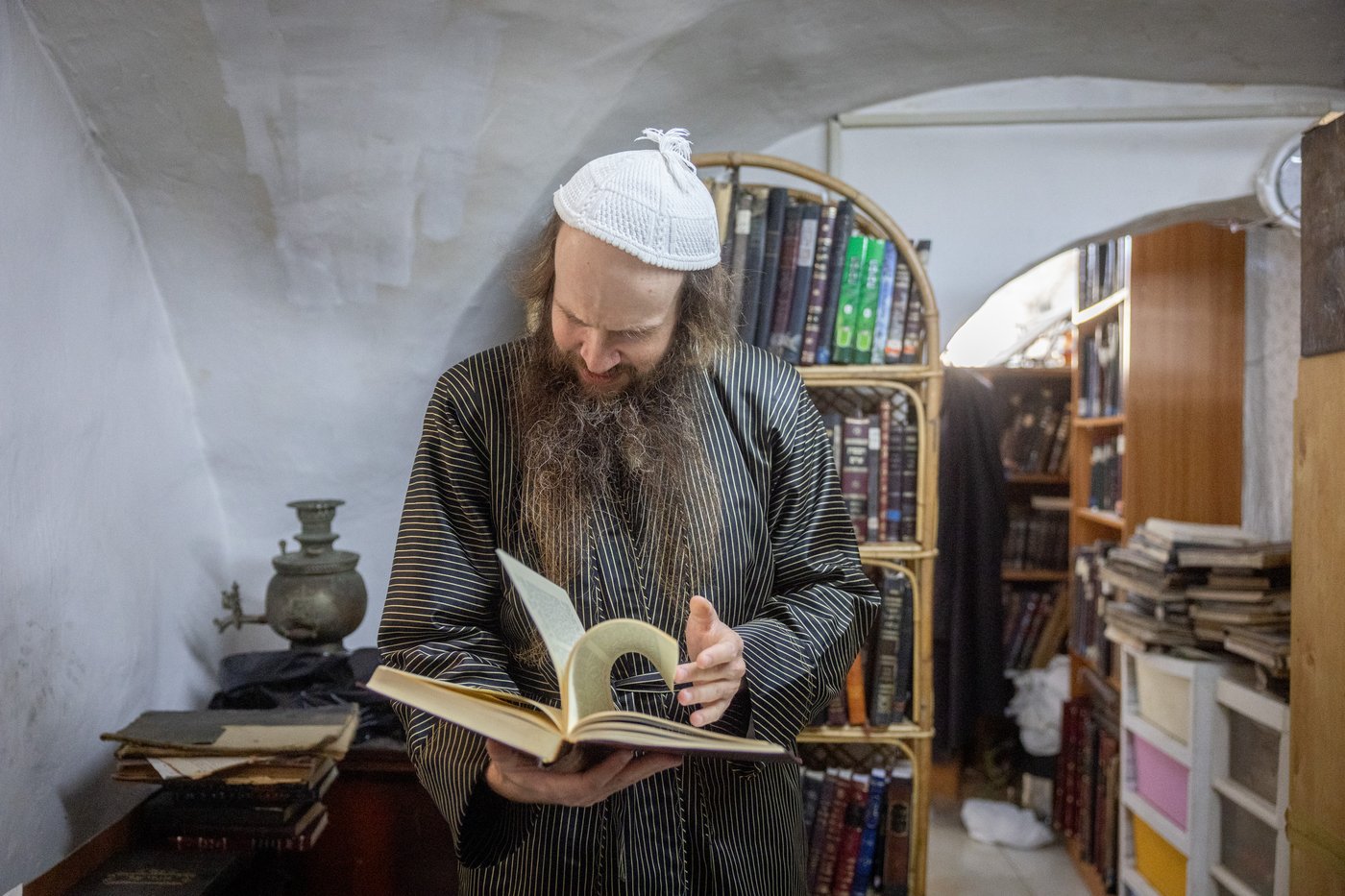 הרב טייטלבוים בבית ההוראה במאה שערים