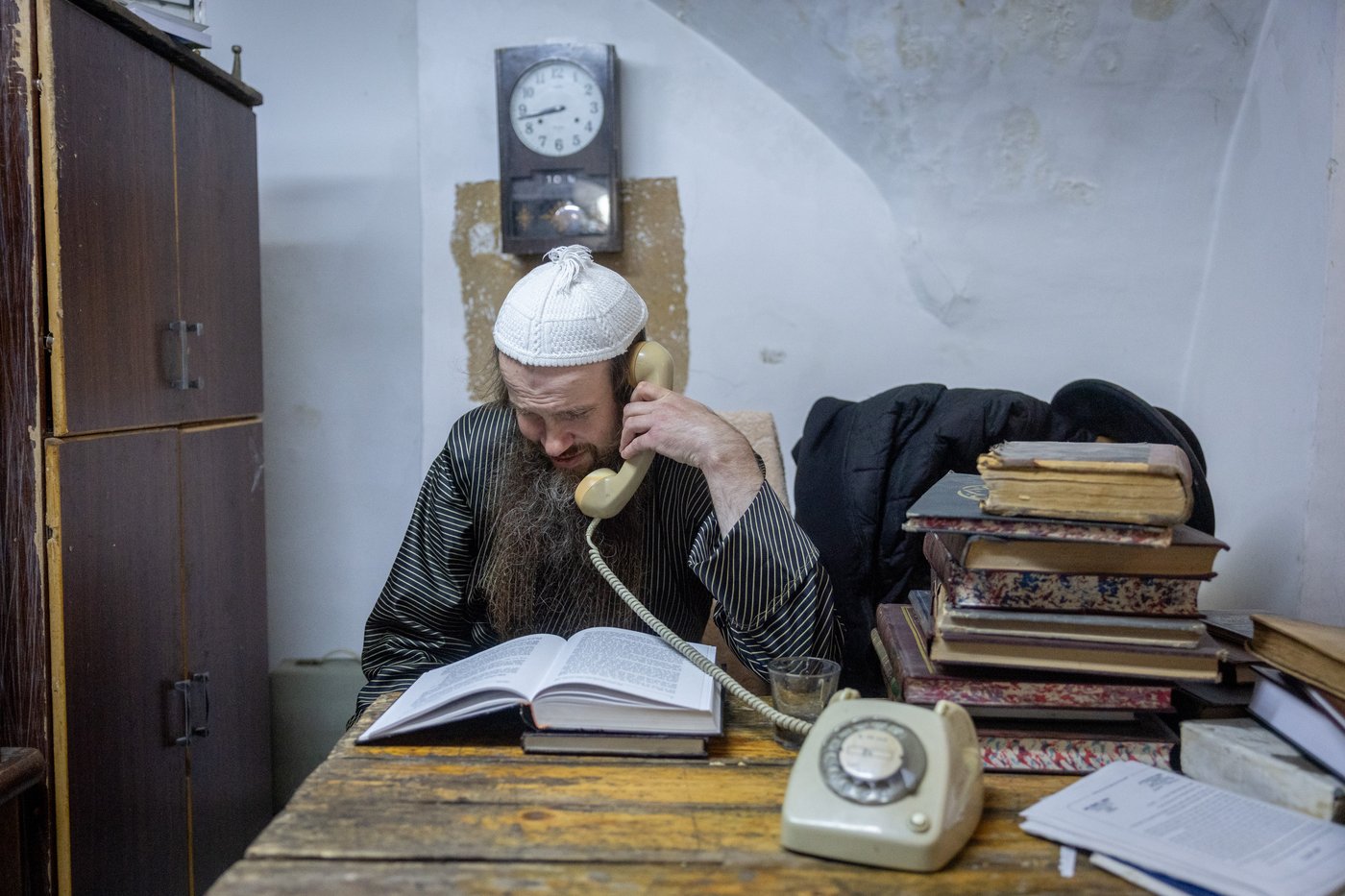 הרב טייטלבוים בבית ההוראה במאה שערים
