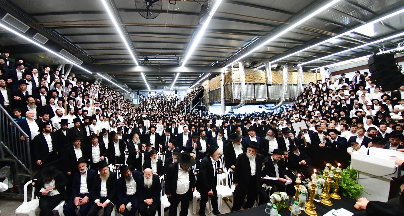 מעמד הסיומים השנתי בישיבת מיר | צילום: שוקי לרר