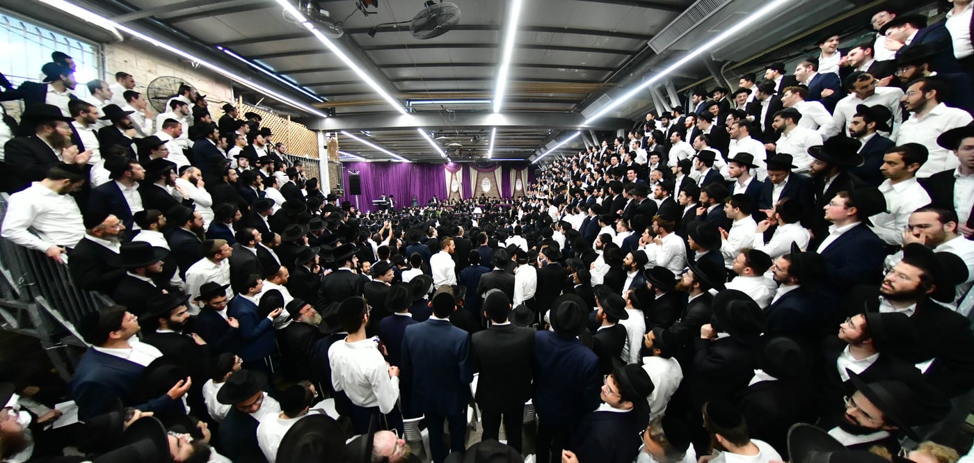 מעמד הסיומים השנתי בישיבת מיר | צילום: שוקי לרר