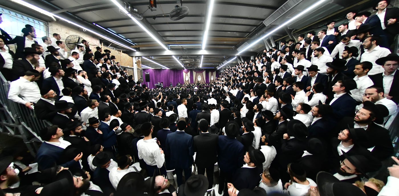 מעמד הסיומים השנתי בישיבת מיר | צילום: שוקי לרר