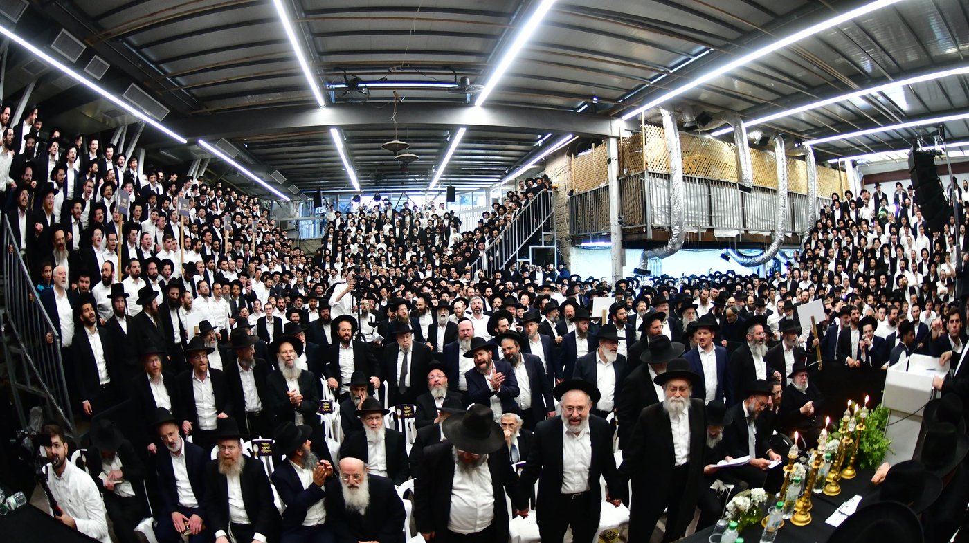 מעמד הסיומים השנתי בישיבת מיר | צילום: שוקי לרר