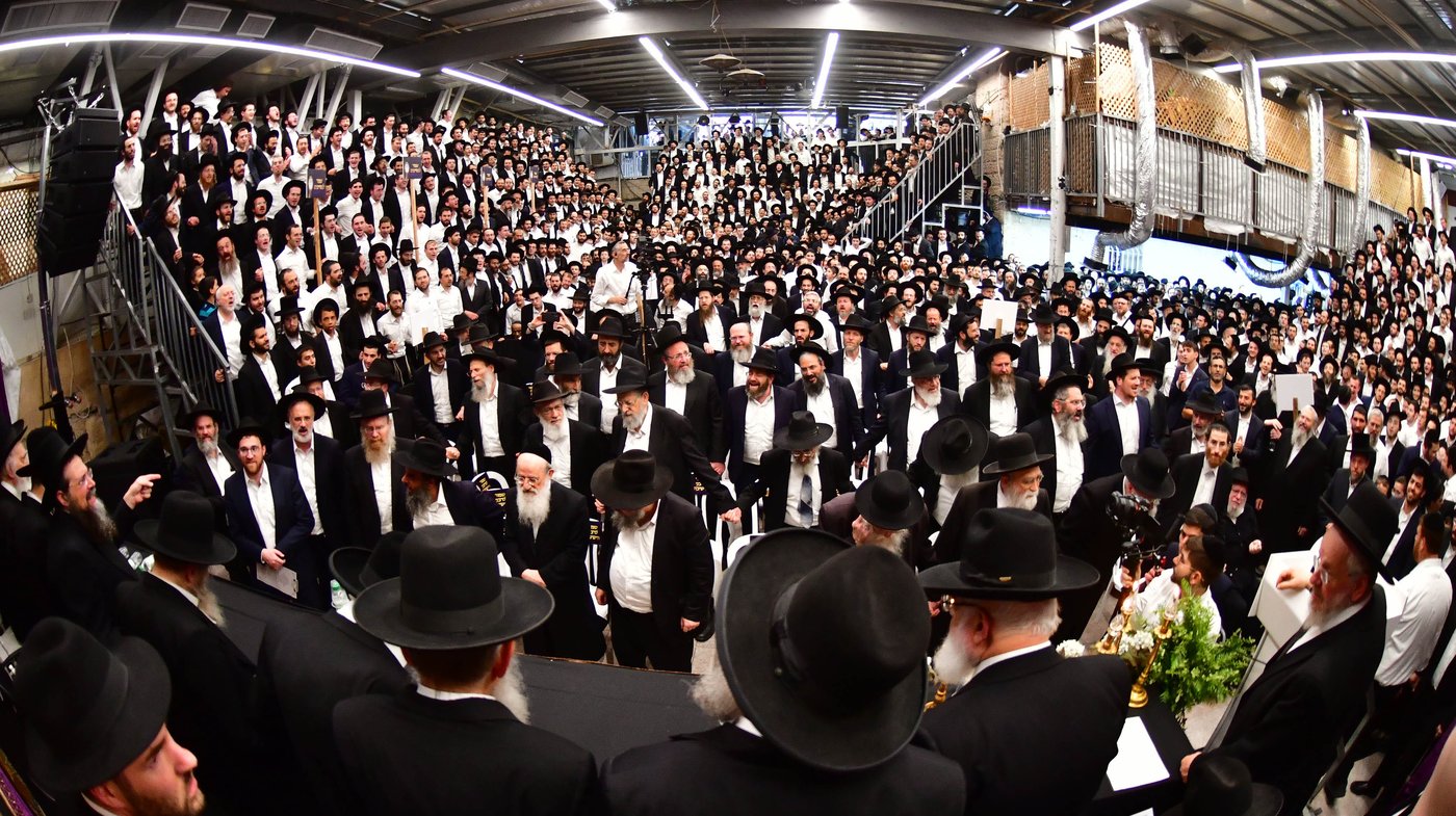 מעמד הסיומים השנתי בישיבת מיר | צילום: שוקי לרר