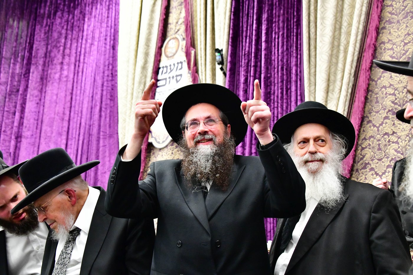 מעמד הסיומים השנתי בישיבת מיר | צילום: שוקי לרר
