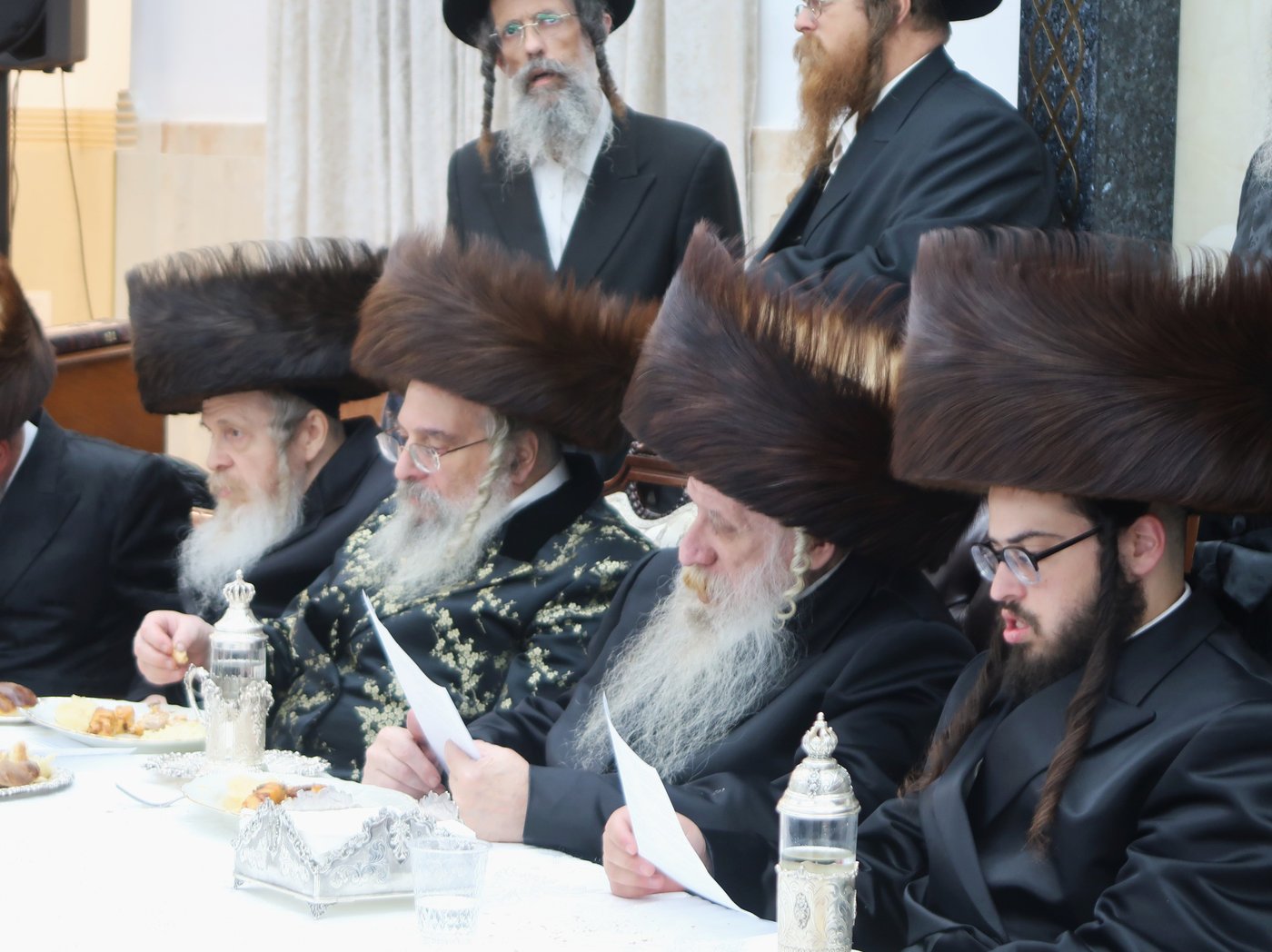 שמחת החתן מאהל בחצרות טשארנאביל - קאסאן הילקרעסט - אנטניא | צילום: שימי פ.