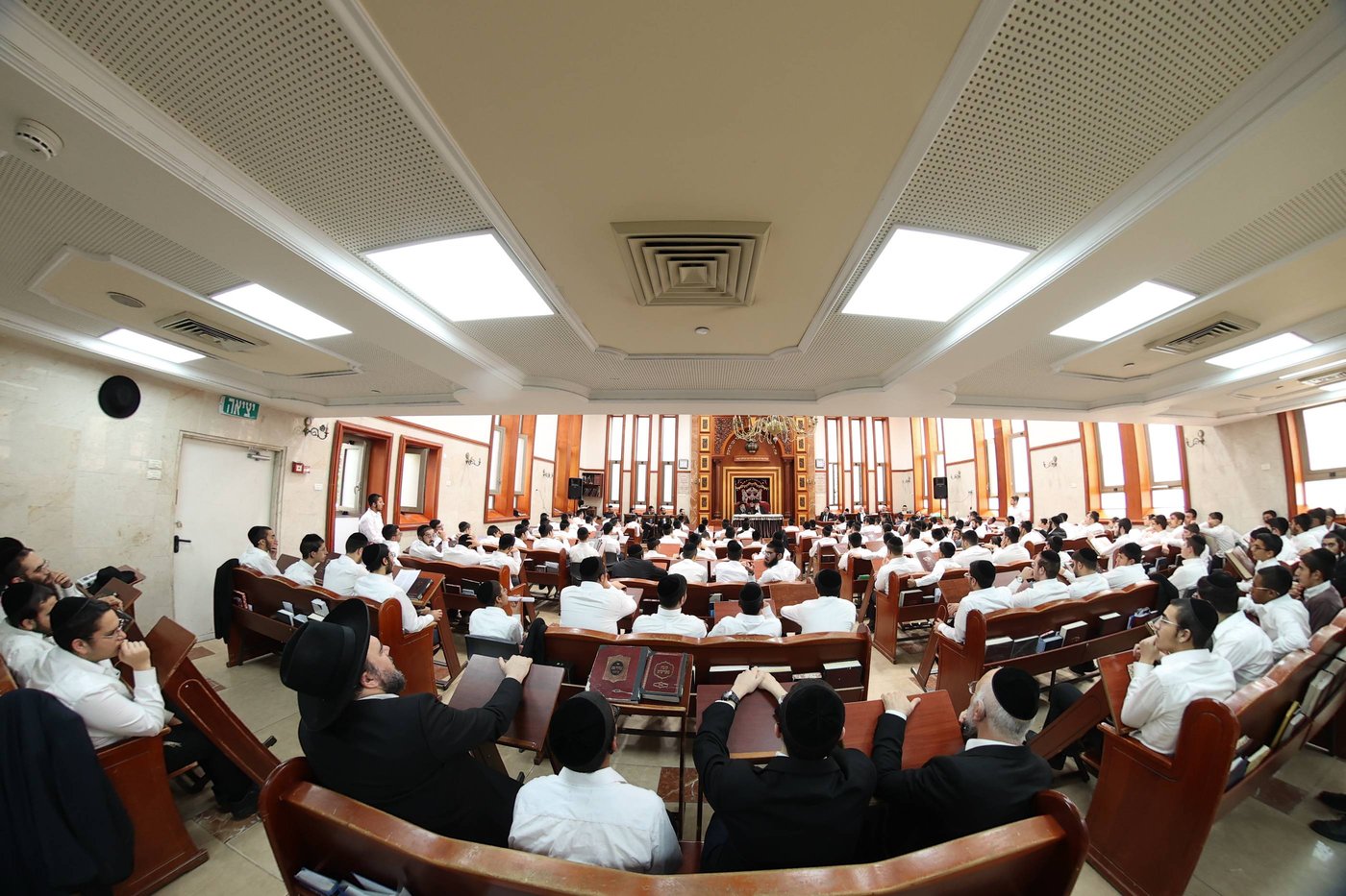 הגר"מ צדקה בביקורו בישיבת באר יהודה