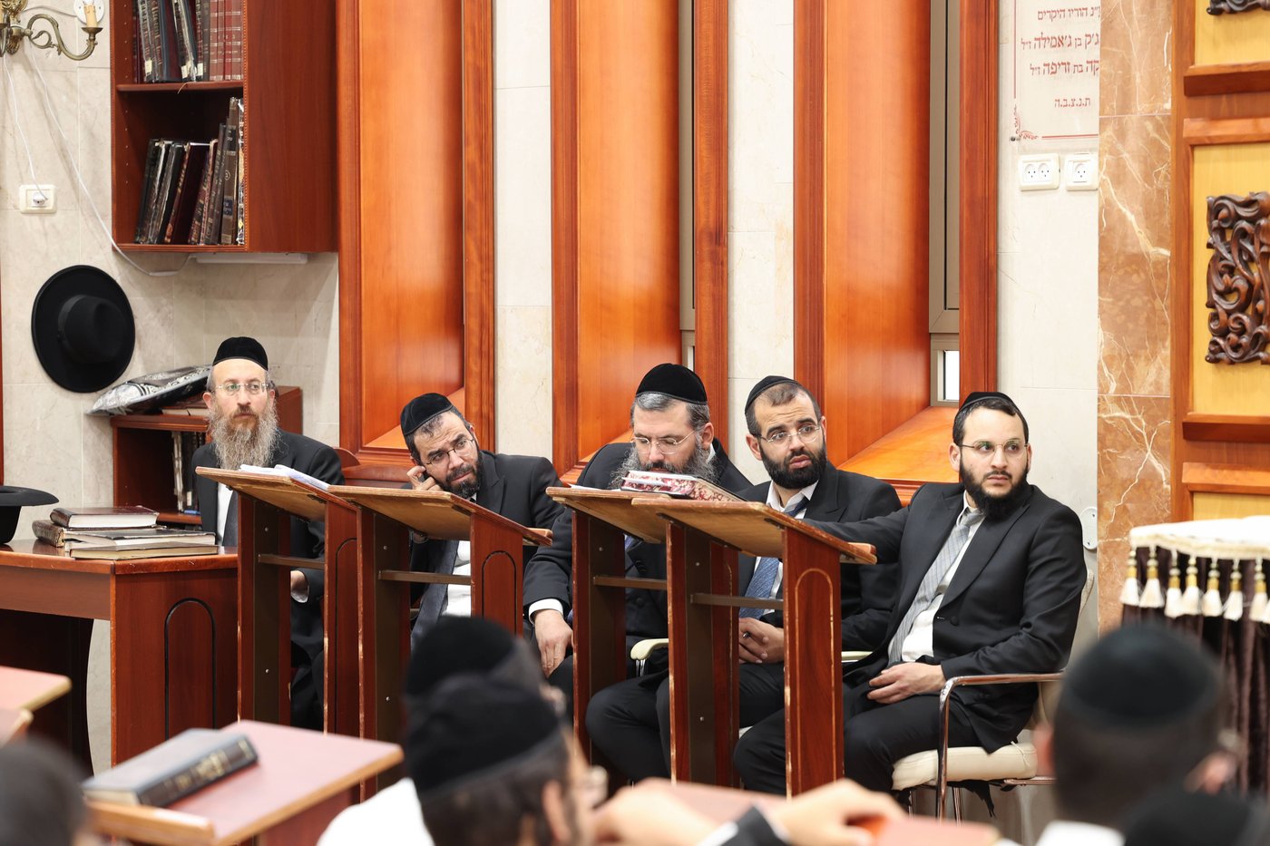 הגר"מ צדקה בביקורו בישיבת באר יהודה