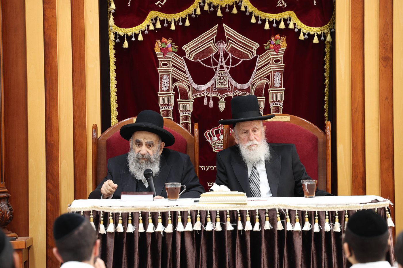 הגר"מ צדקה בביקורו בישיבת באר יהודה
