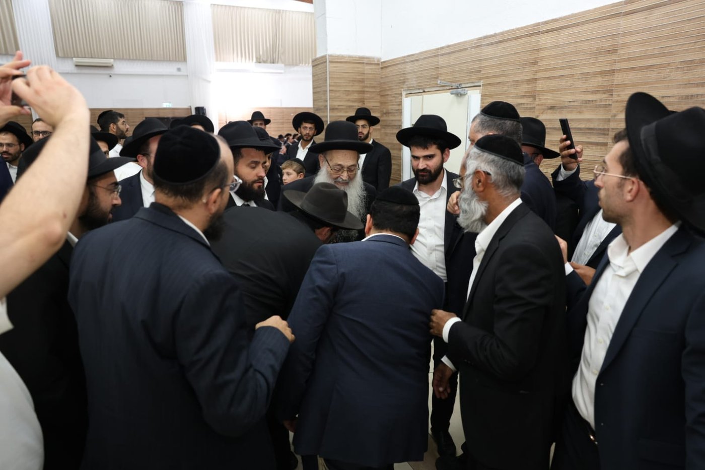 גם הפלג והעדה חייבים להצביע: קריאת החירום של הגר"מ מאיה