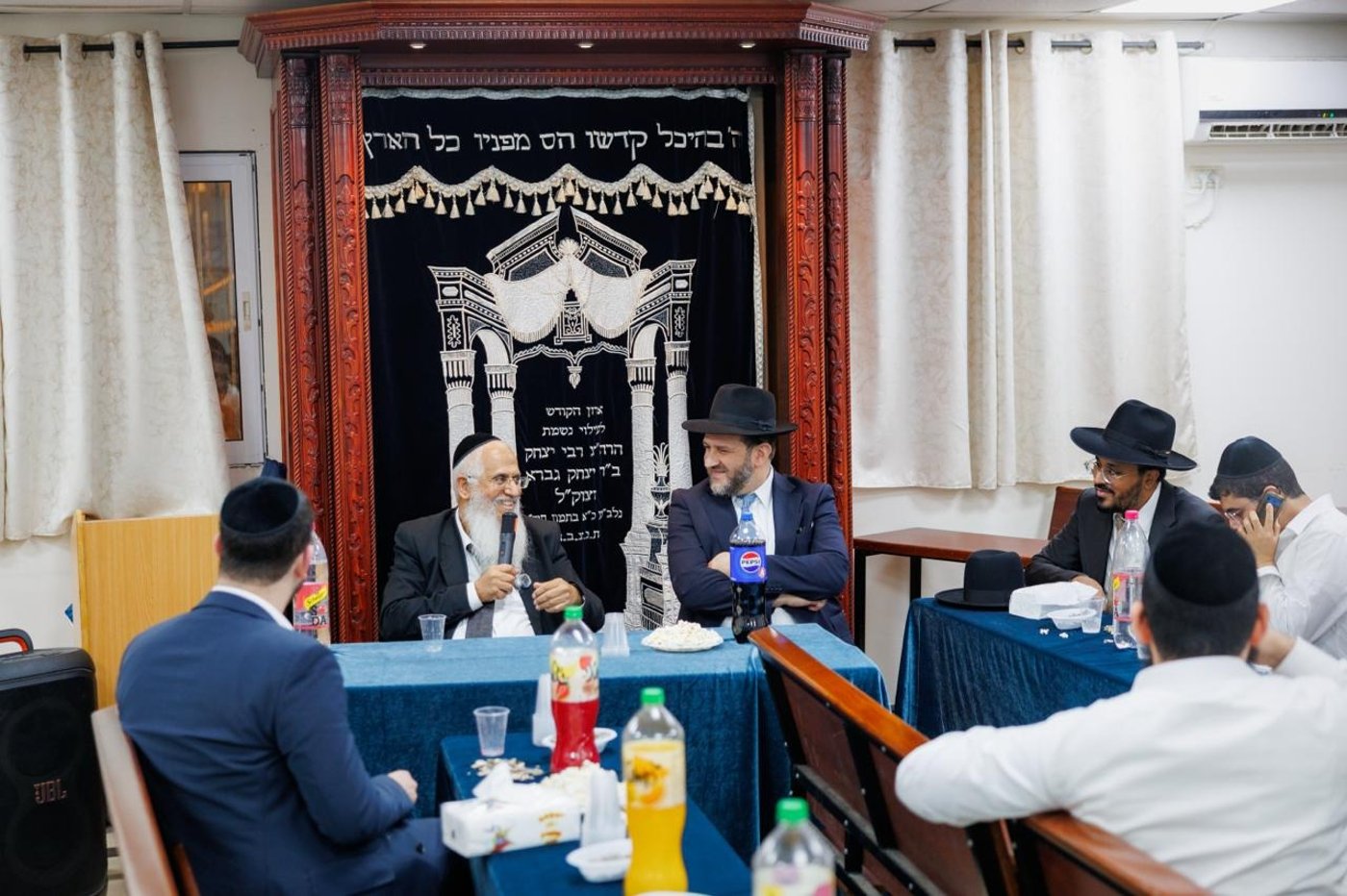 התפרעות במודיעין עילית: שברו חלונות והשליכו גז בכינוס ש״ס