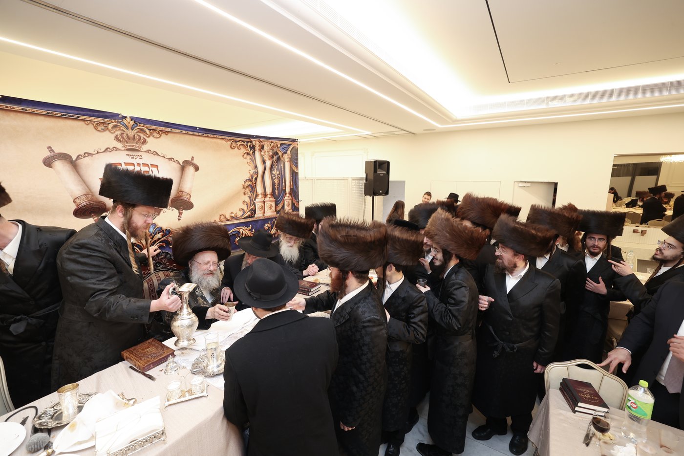 הכנסת ספר התורה בנדבורנה באניא
