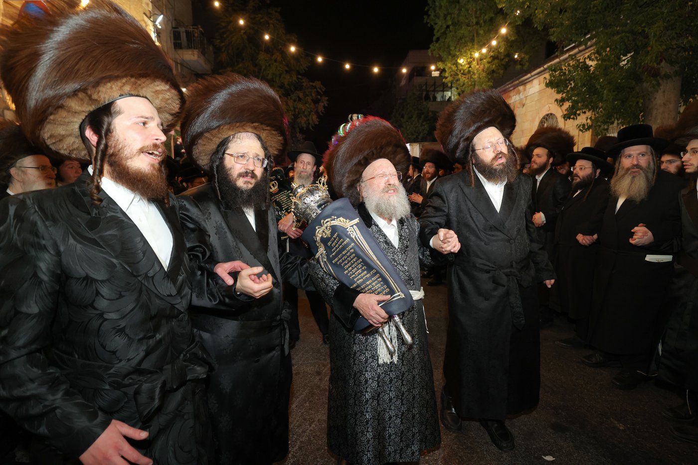 הכנסת ספר התורה בנדבורנה באניא