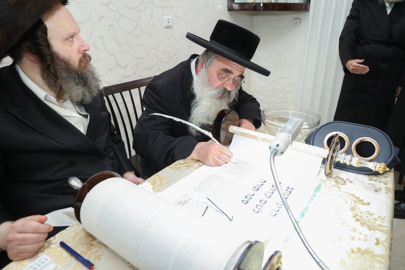 הכנסת ספר התורה בנדבורנה באניא
