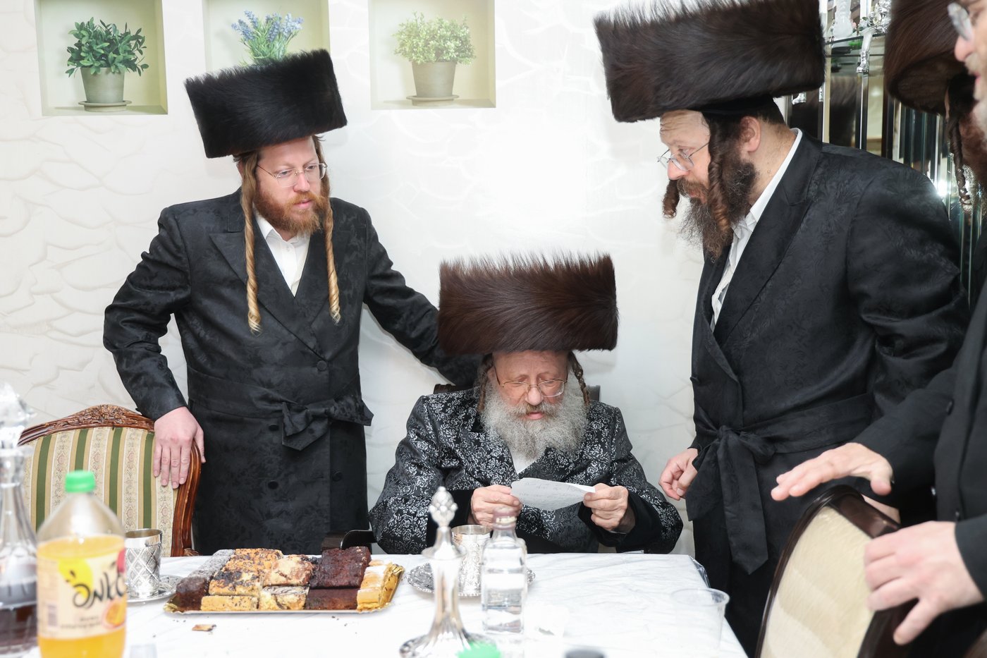 הכנסת ספר התורה בנדבורנה באניא