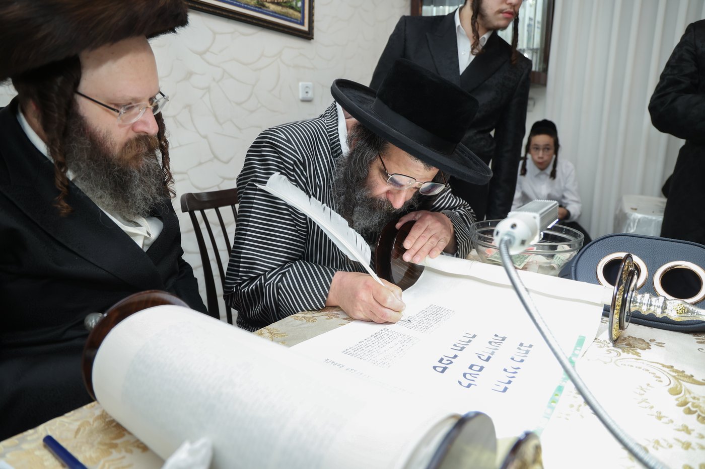 הכנסת ספר התורה בנדבורנה באניא