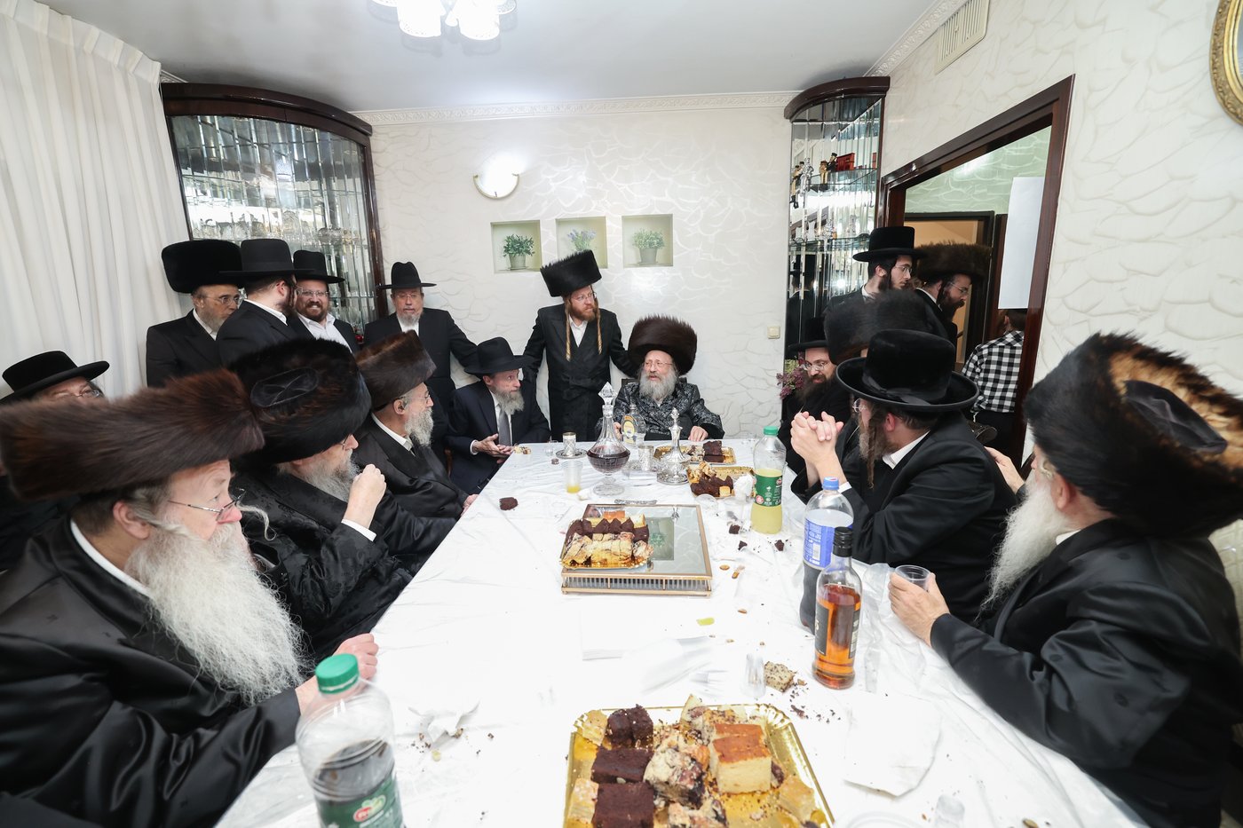 הכנסת ספר התורה בנדבורנה באניא
