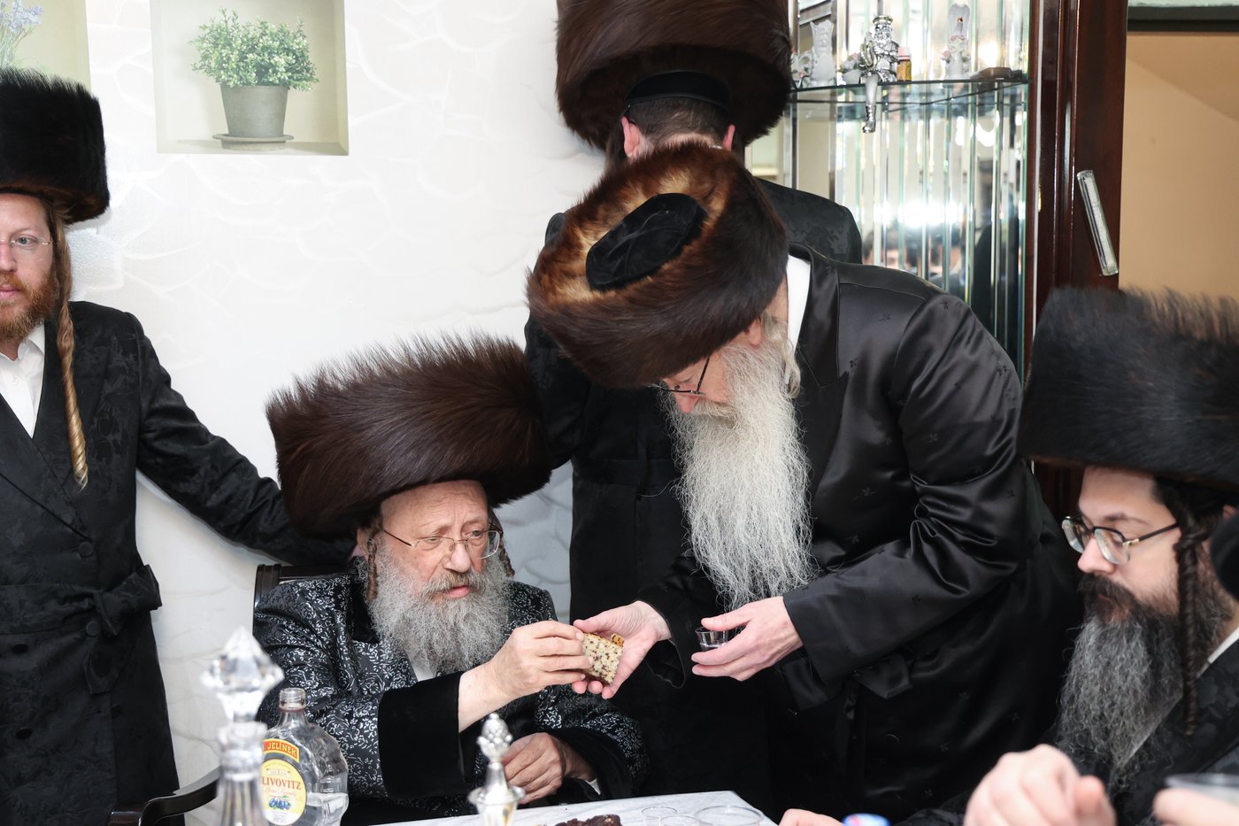 הכנסת ספר התורה בנדבורנה באניא