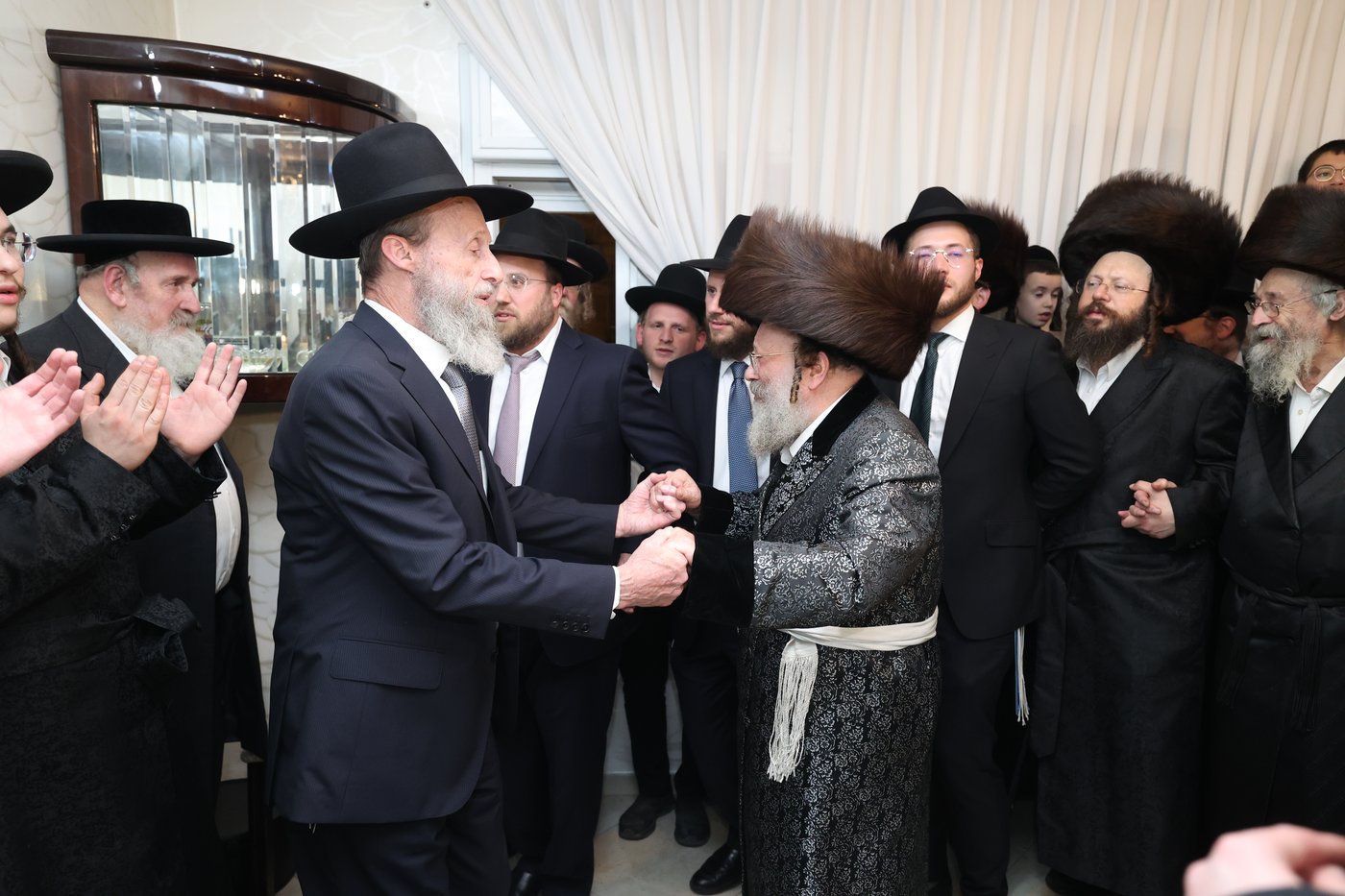 הכנסת ספר התורה בנדבורנה באניא