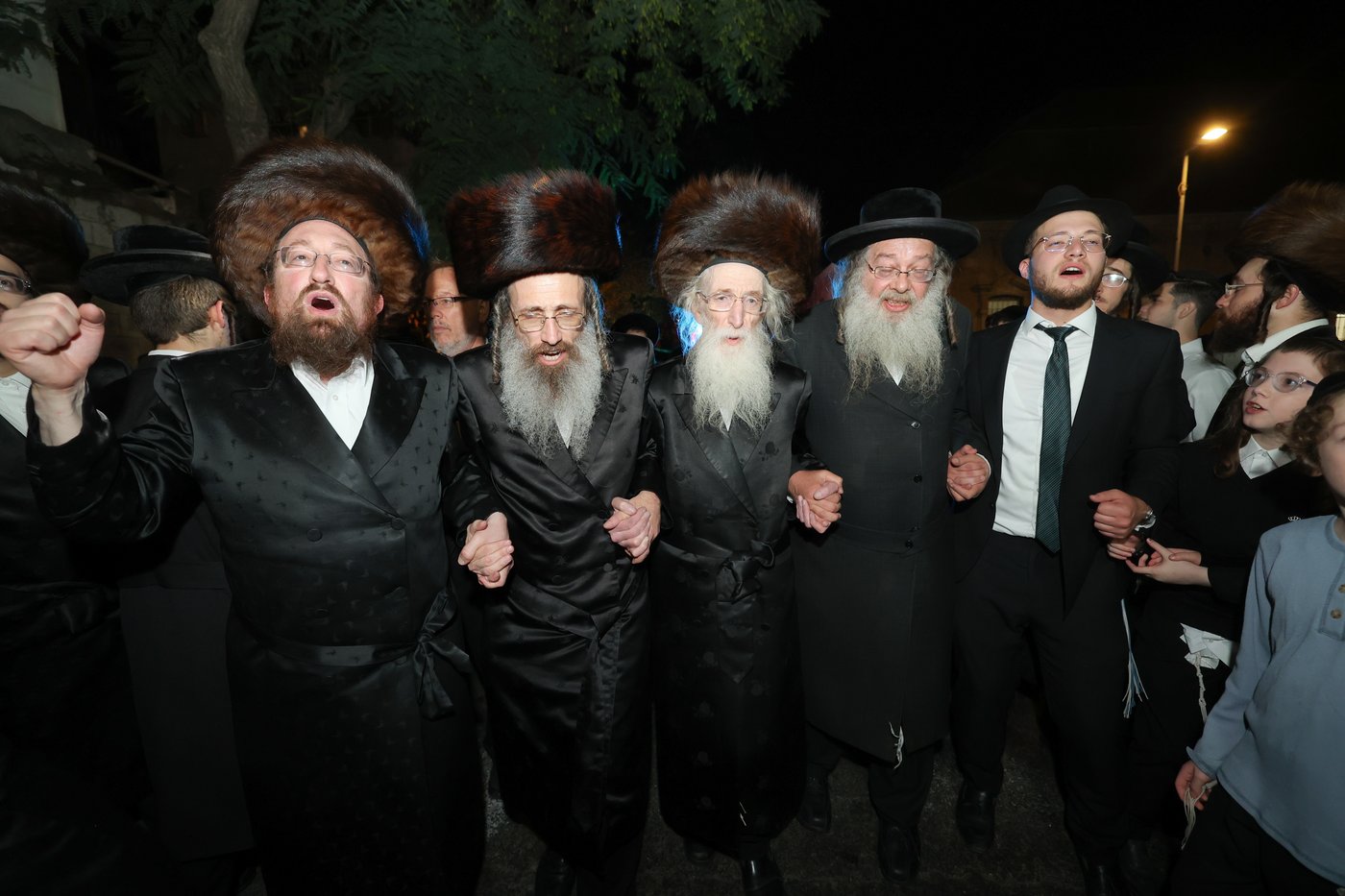 הכנסת ספר התורה בנדבורנה באניא