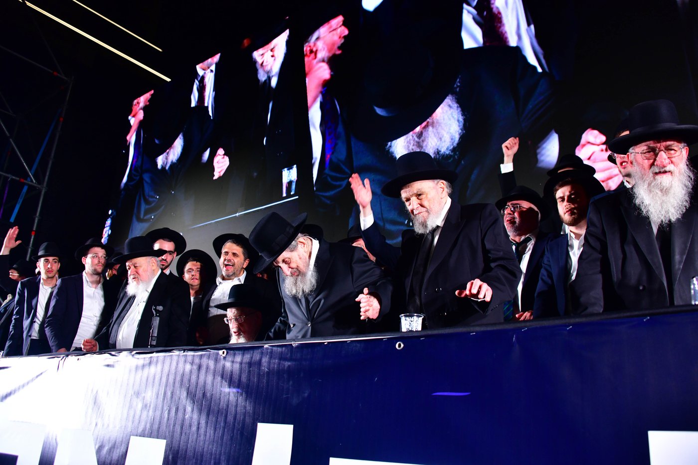 עצרת הרבבות של דגל התורה בבני ברק | צילום: שוקי לרר