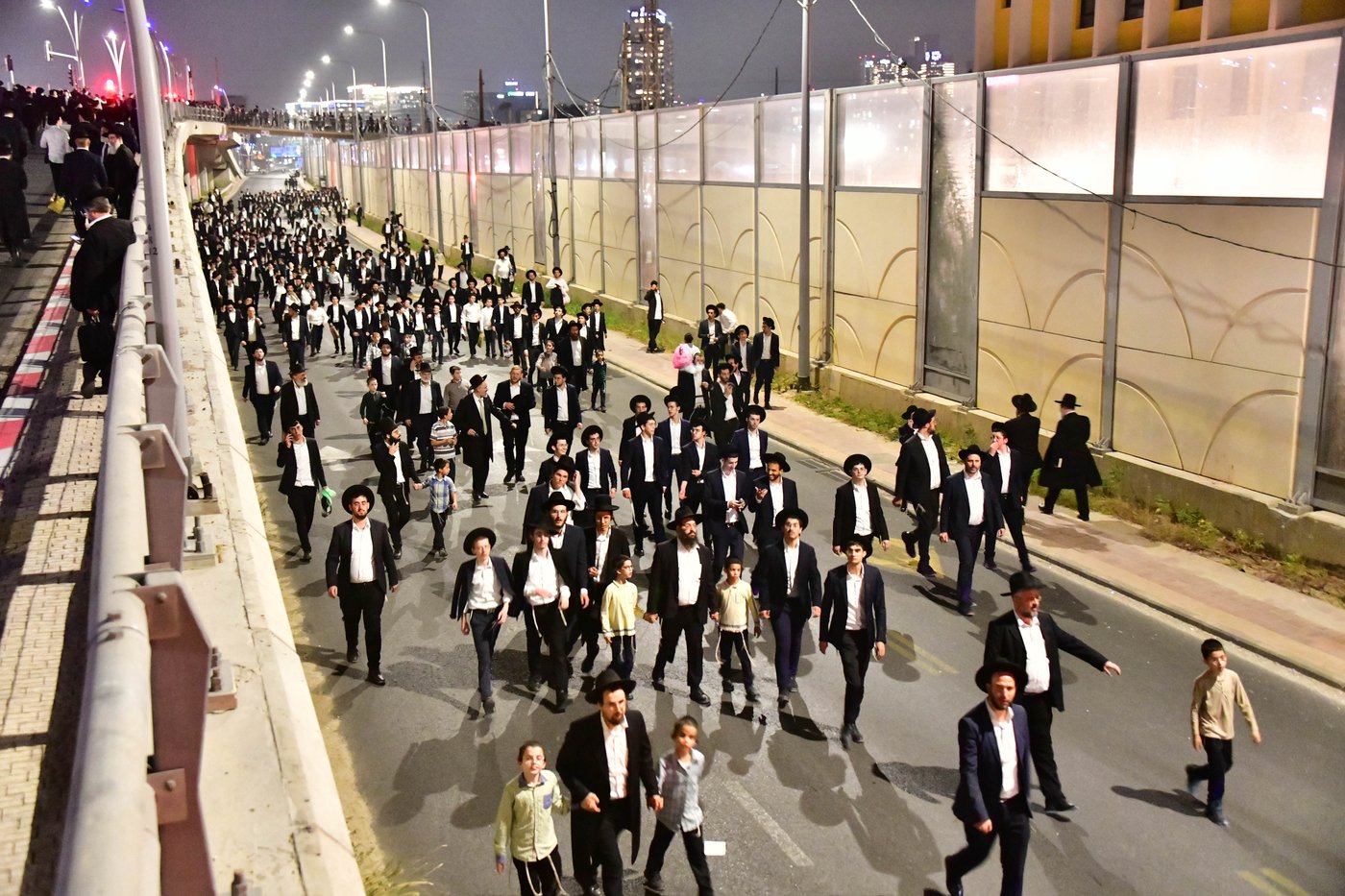 עצרת הרבבות של דגל התורה בבני ברק | צילום: שוקי לרר