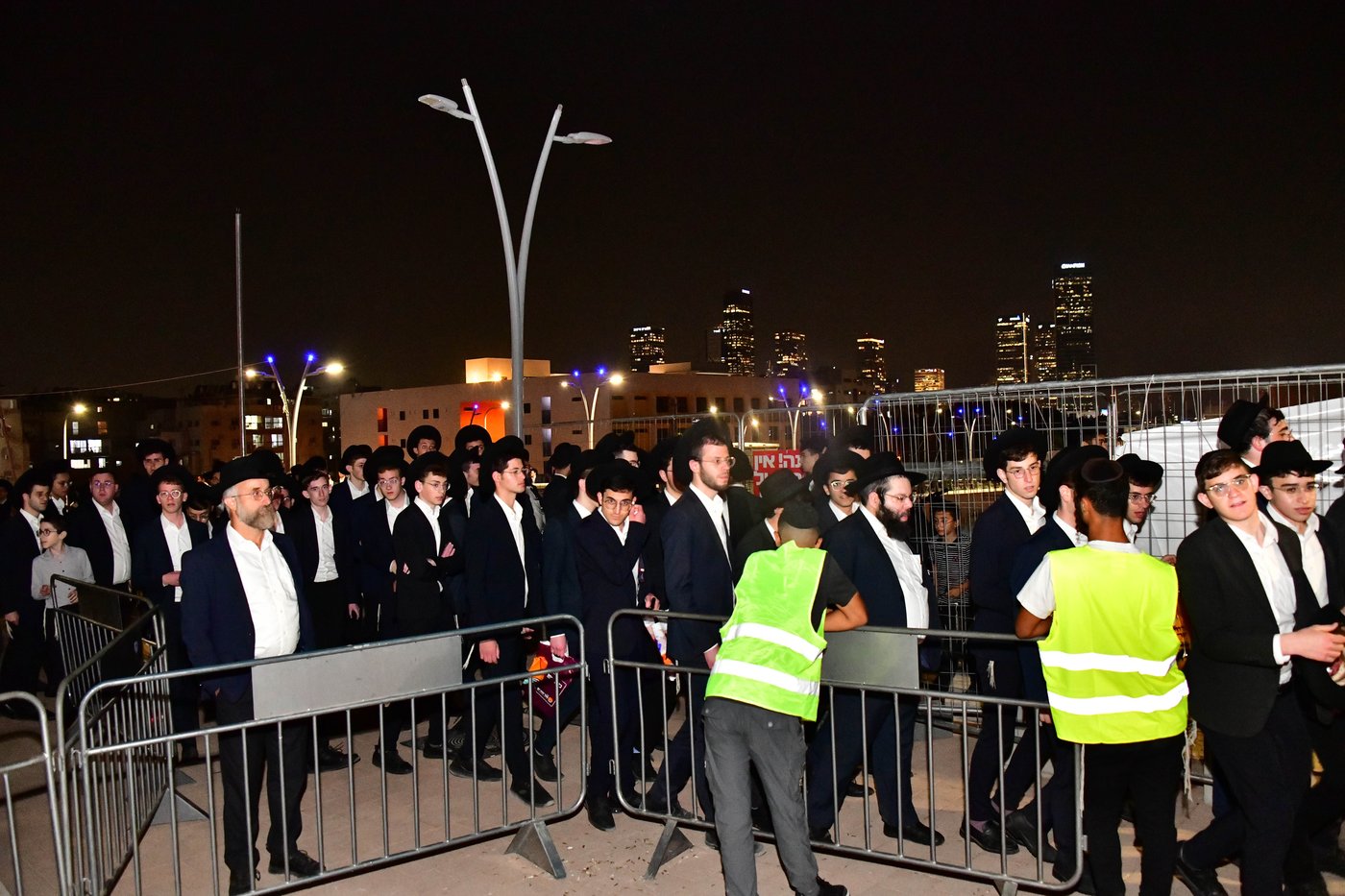 עצרת הרבבות של דגל התורה בבני ברק | צילום: שוקי לרר