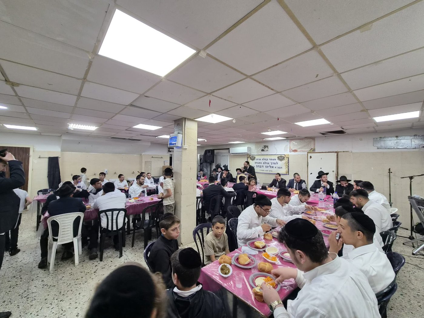 קבלת פנים לבחור ששוחרר מהכלא הצבאי בבית וגן | צילום: באדיבות המצלם