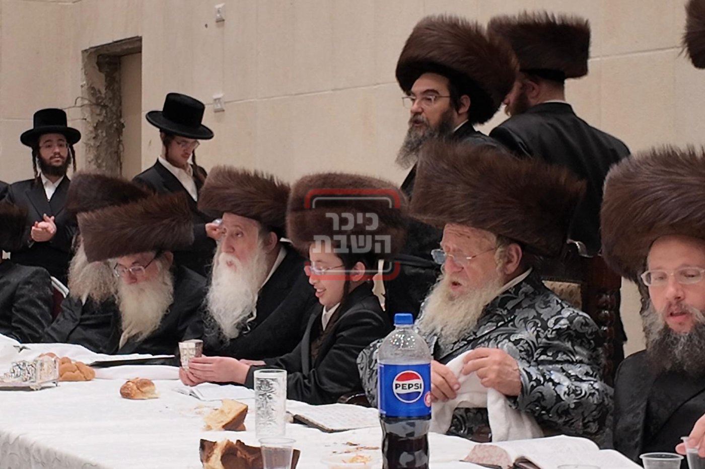 שמחת הבר מצווה לנכדי האדמורי"ם ממככנובקא בעלזא - שאץ