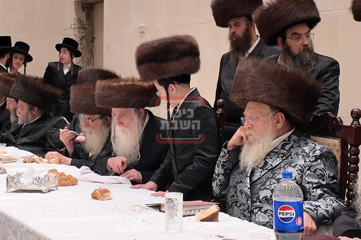 שמחת הבר מצווה לנכדי האדמורי"ם ממככנובקא בעלזא - שאץ