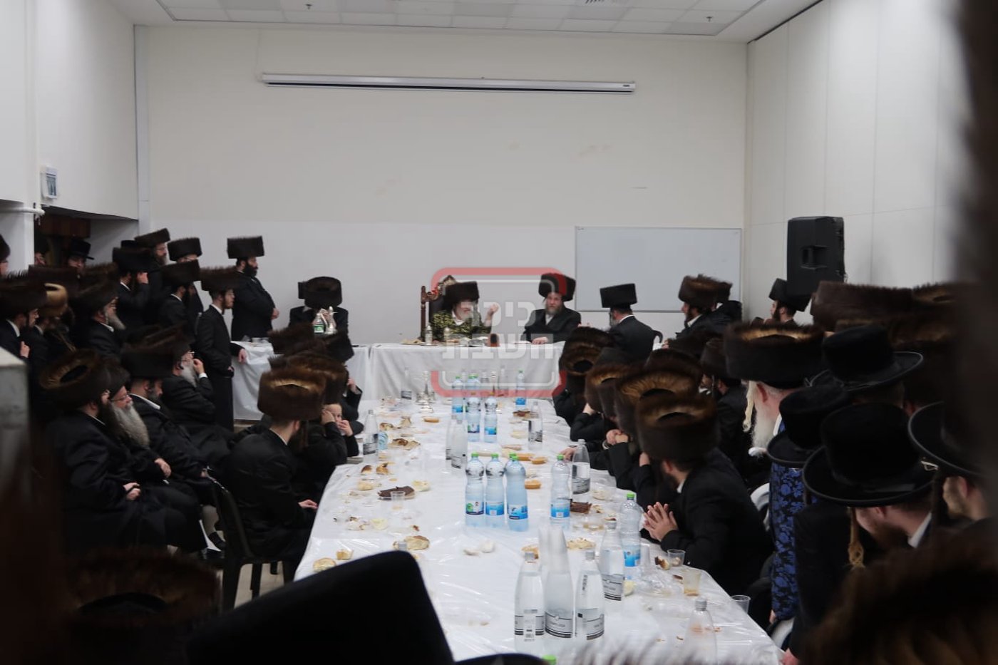שמחת הפארשפיל לרגל נישואי נכדת האדמו"ר מויז'ניץ 