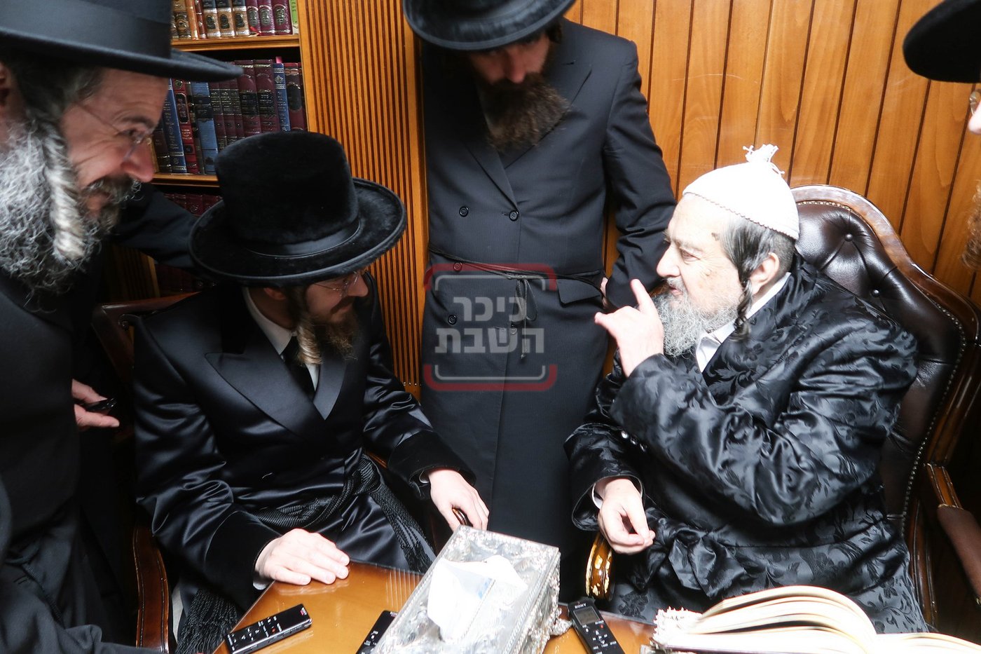 האדמו"ר מסאדיגורה בביקור אצל הגה"צ רבי יעקב מאיר שכטר