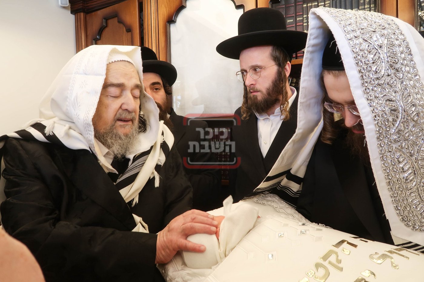 האדמו"ר מסאדיגורה בביקור אצל הגה"צ רבי יעקב מאיר שכטר