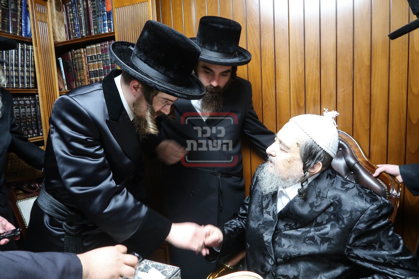 האדמו"ר מסאדיגורה בביקור אצל הגה"צ רבי יעקב מאיר שכטר