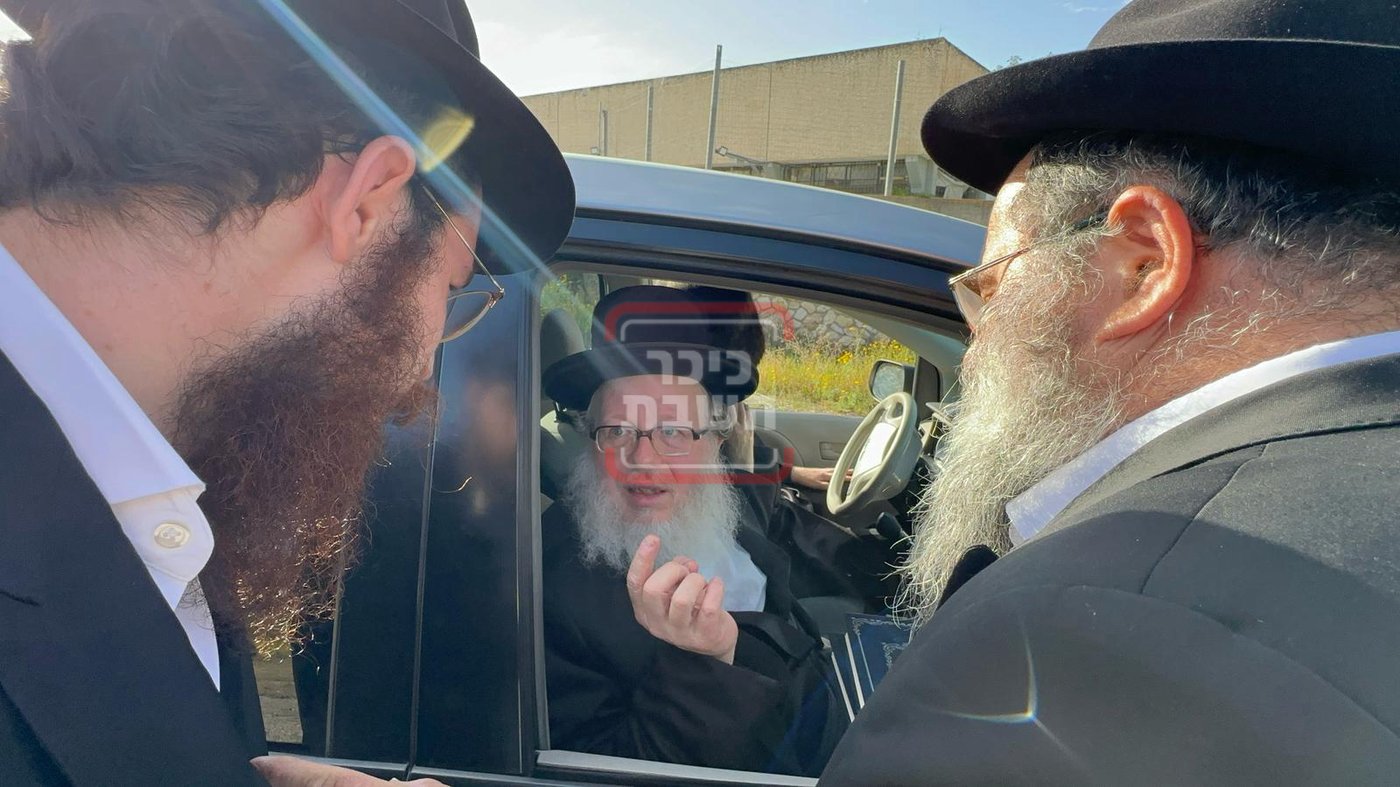 האדמו"ר מבוהוש בכפר חב"ד