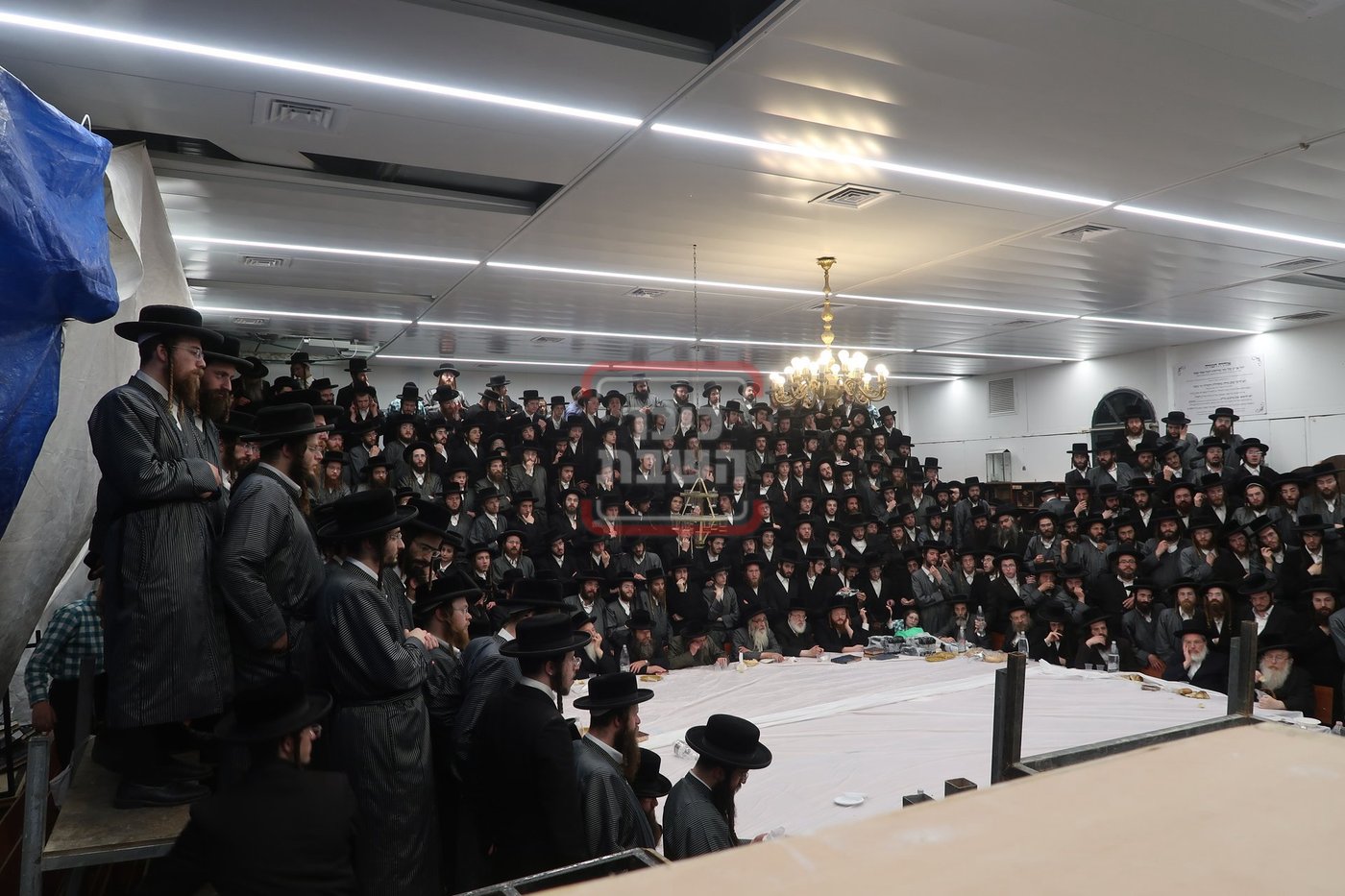 האדמו"ר מתולדות אברהם יצחק בטיש פסח שני