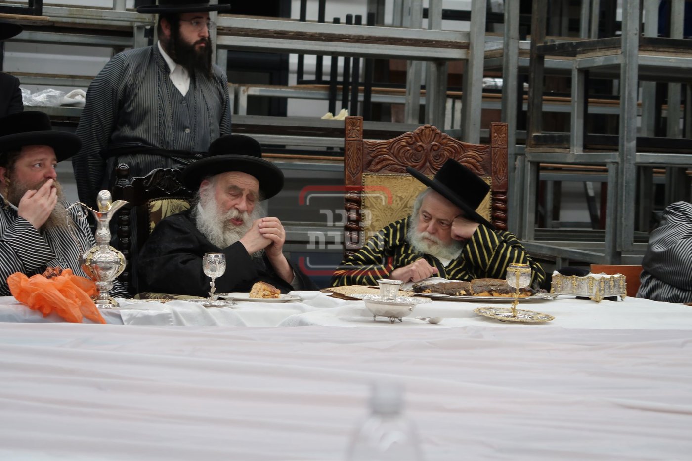 האדמו"ר מתולדות אברהם יצחק בטיש פסח שני