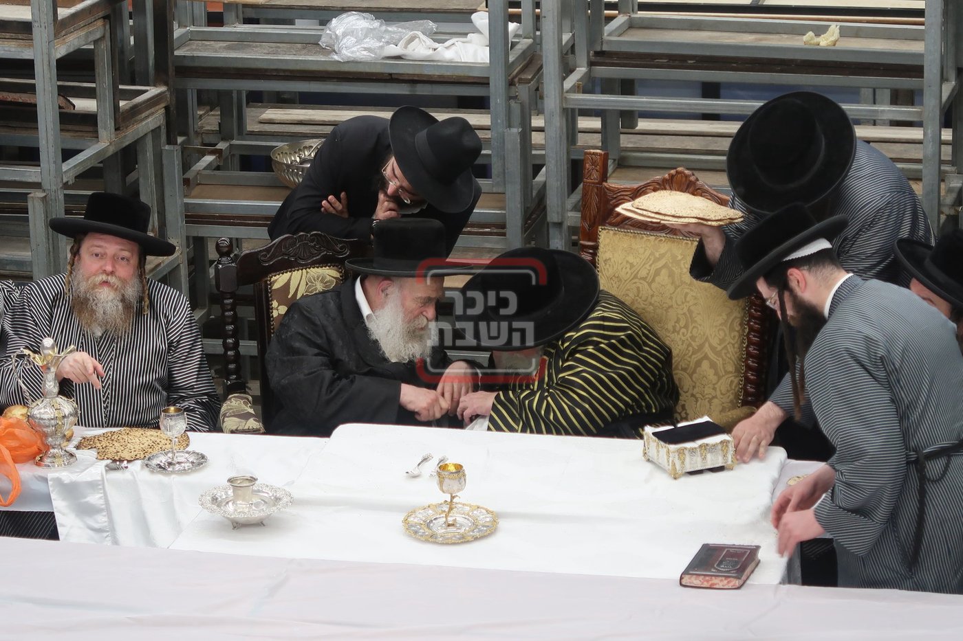 האדמו"ר מתולדות אברהם יצחק בטיש פסח שני