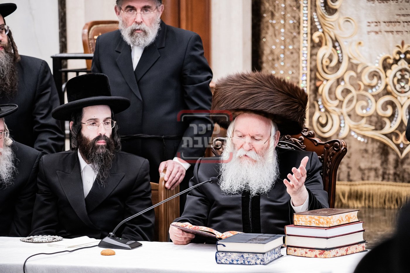 האדמו"ר מבאבוב בטיש פסח שני במונסי